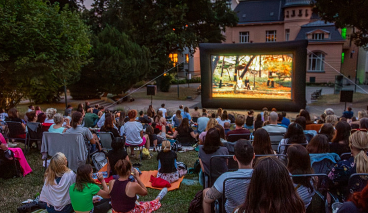 PŘEHLED: Léto pod širákem. Kam v Brně vyrazit na letní kino?