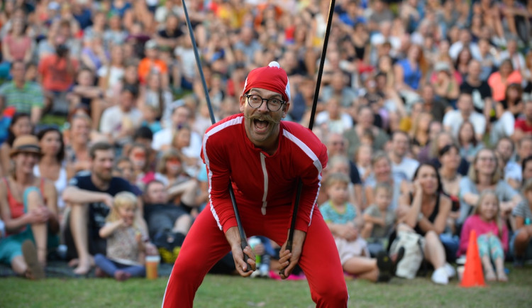Na festivalu Sklizeň vás čekají taneční, divadelní a novocirkusová představení, nudit se nebudete! (foto František Kortmann)