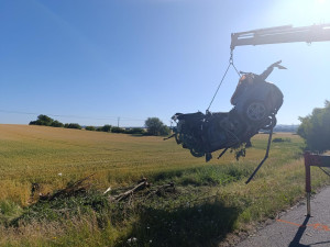 Tragická nehoda v Táboře. Auto havarovalo a začalo hořet, řidič zemřel