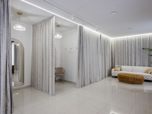 NOVIAS: Svatební ráj v novém kabátě. Zákaznice čeká noblesa, elegance i pohodlí