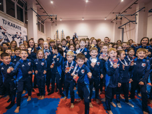 Karate je atraktivní sport, který si vaše dítě zamiluje. Nábor se blíží