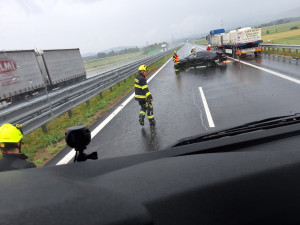 Dálnici D3 uzavřela dopravní nehoda