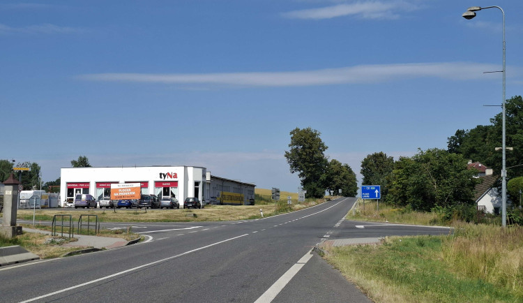 Silničáři od příštího týdne začnou na průtahu Blatnou opravovat dvě křižovatky