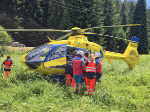 Na Šumavě havaroval motorkář, zasahovala Horská služba i vrtulník