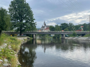 Prázdné kempy a vylidněná Vltava. Poslední dny vodácké sezóně nepřejí
