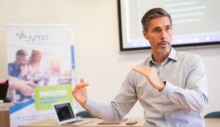 Soutěž JihoCzech pomáhá lidem rozjet nápady, které dávají smysl.