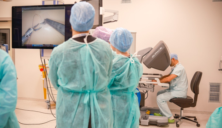 Lídři politických stran pro sněmovní volby chtějí zajistit lepší zdravotní péči