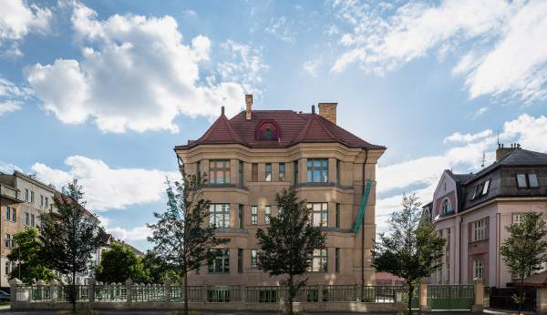 Semlerova rezidence představuje ikonické domy, „nahlédnout“ můžete do čtrnácti z nich