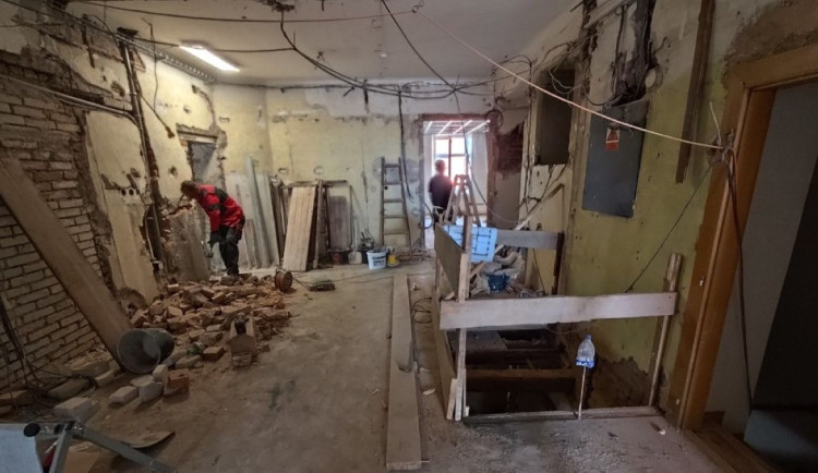 Nábytek do opravované budovy staré mohelnické radnice vyrobí vězni z Mírova