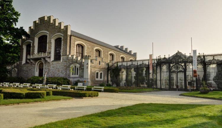 Alšova jihočeská galerie restauruje Doudlebskou archu z 15. století