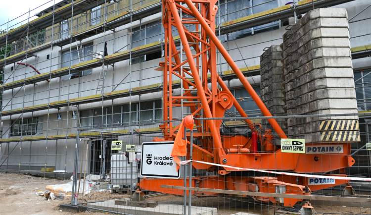 Sousedské spory ohrožují návrat dětí do mateřské školy v Malšově Lhotě