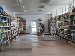 Sklad pro pěstouny v Českých Budějovicích přijímá věci pro děti do 18 let