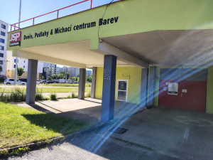 Sklad pro pěstouny v Českých Budějovicích přijímá věci pro děti do 18 let