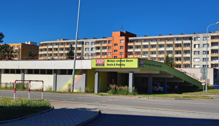 Sklad pro pěstouny v Českých Budějovicích přijímá věci pro děti do 18 let