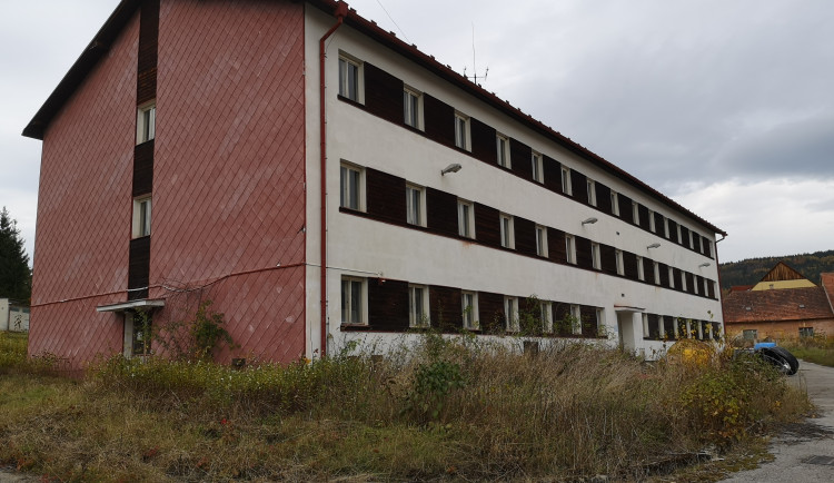 Český Krumlov nabízí budoucích 17 bytů v objektu v bývalých kasárnách ve Vyšném