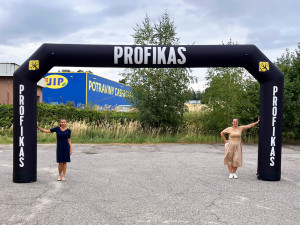 Nafukovací reklamní brány.