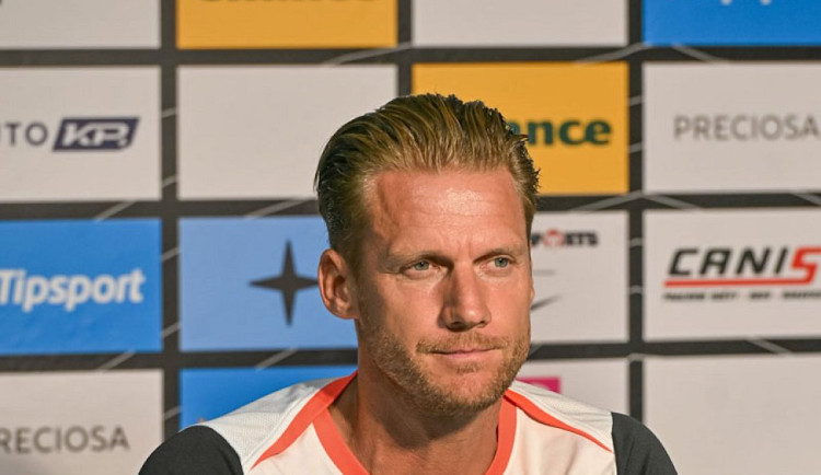 Červená karta byla obrovská komplikace, řekl po prohře se Spartou trenér Liberce Kováč