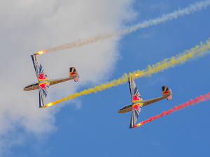 Letecký den Hosín nabízí špičkové piloty, legendární letouny i zábavu pro rodiny