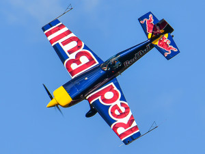 Letecký den Hosín nabízí špičkové piloty, legendární letouny i zábavu pro rodiny