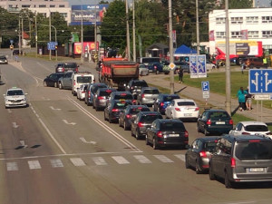 Živitelka ochromila městskou dopravu, průjezd kolem výstaviště zabere i 40 minut
