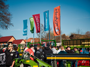Foto z Jarní výstavy v Předslavicích, která se u odborné i široké veřejnosti těší velkému zájmu