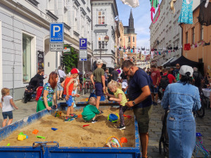 FOTO: Ulice Budějc rozzářily barvy festivalu Město lidem, lidé městu