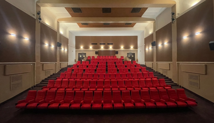 Rekonstrukce kina ve Vyšší Brodě skončila. Opravy stály téměř dva miliony