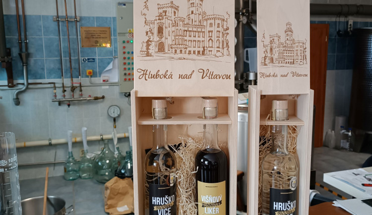 Jihočeský lihovar opět přijímá ovoce pro výrobu destilátů a moštování