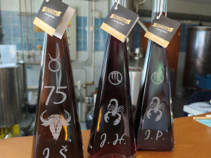 Jihočeský lihovar zahajuje novou sezónu příjmu ovoce pro výrobu destilátů a moštování