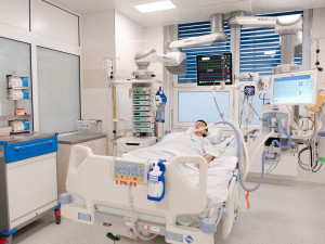 Nemocnice otevřela zrekonstruovaný pavilon C. Nabízí nové operační sály a resuscitační stanice