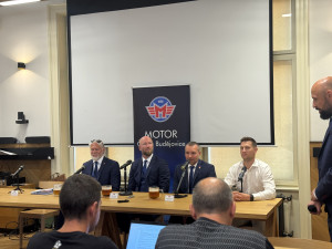 Za přípravou jsme udělali tlustou čáru, zní z Motoru před startem sezony