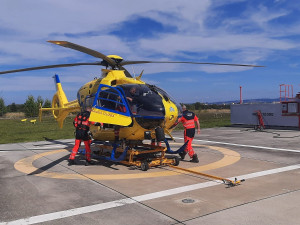 Mladá lezkyně zkolabovala na ferratě, záchranáři pro ni museli slanit