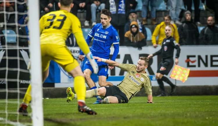 ANKETA: Na Střelecký ostrov míří jihočeské derby. Dynamo vyzve vedoucí Táborsko