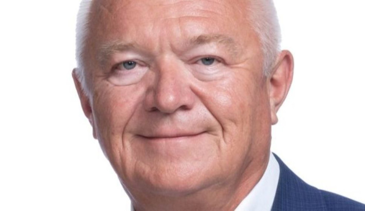 Vernisáž nebude. Čtyřka na kandidátce ANO Faltýnek je pod tlakem, kvůli odposlechům