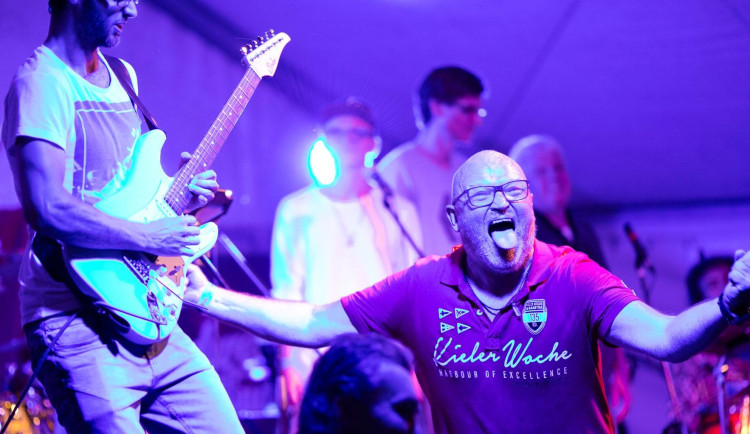 Heband a Jižani zahrají na koncertu uprostřed Lannovky