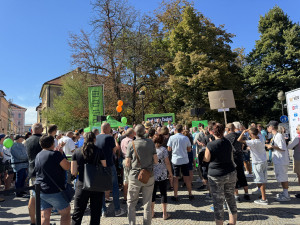 Řada politiků na jihu Čech využila pro kampaň do voleb i Zemi živitelku