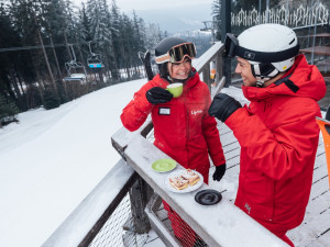 Staň se instruktorem lyžování na Lipně. A vydělej si až 400 Kč na hodinu