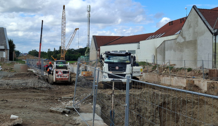 Severní spojka z výšky, podívejte se, jak pokračují práce na klíčovém dopravním spojení