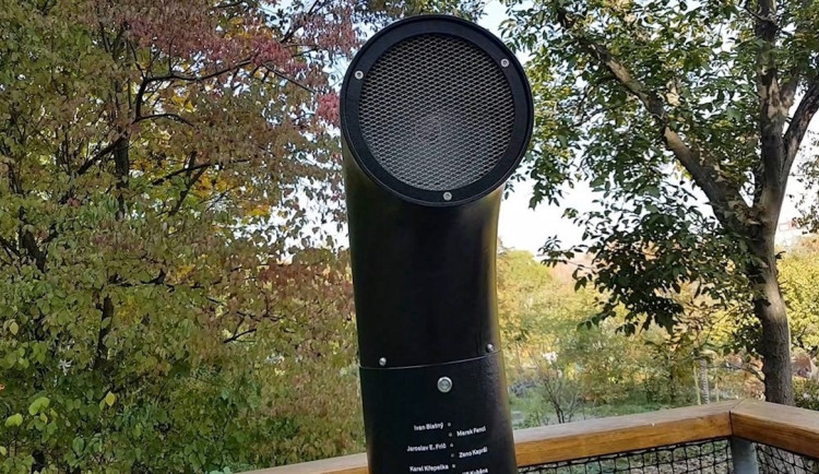 Šrámek, Heyduk a lidové písně. V Písku bude nově básnit Poesiomat