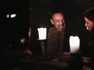 Herec John Rhys-Davies, představitel trpaslíka Gimliho, natáčel v Písku