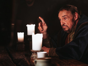 Herec John Rhys-Davies, představitel trpaslíka Gimliho, natáčel v Písku
