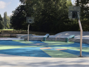 Skatepark ve Stromovce je hotový, nabídne místo pro sport i odpočinek