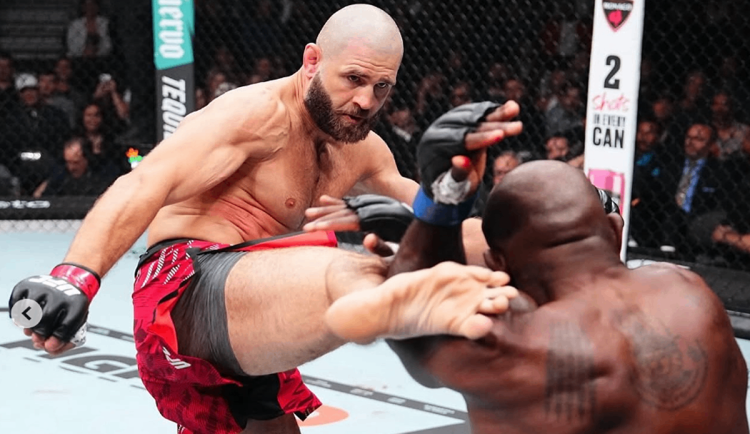 Jiří Procházka znovu zazářil v UFC. Američana Rountreeho knokautoval ve 3. kole