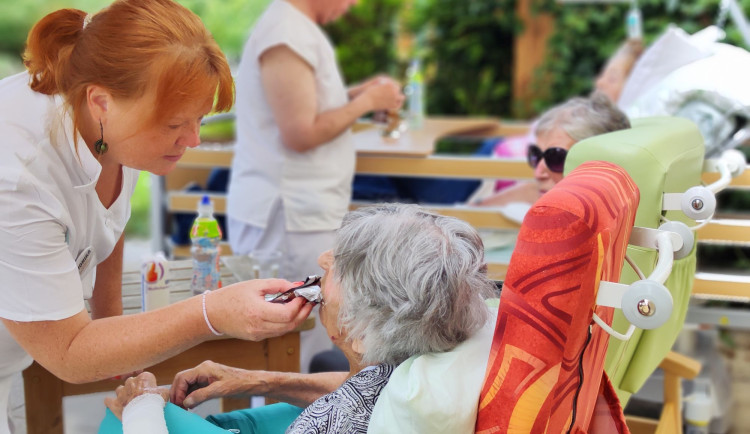 Dvacet let služby životu, to je příběh jednoho hospice.