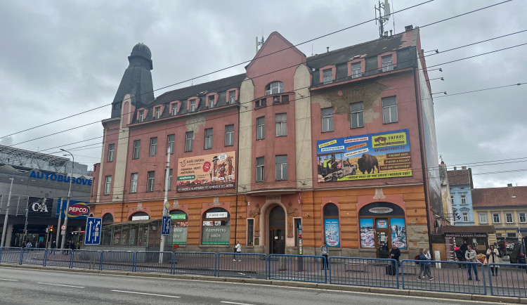 Jizva Nádražní ulice dostane novou tvář. Bývalý Hotel Grand se chystá na rekonstrukci