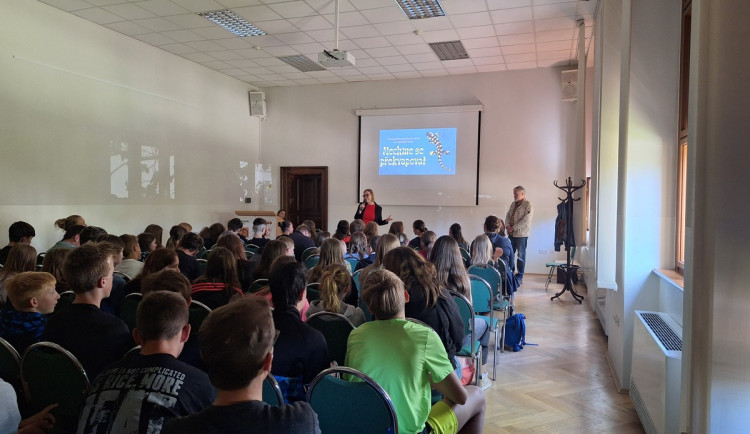 Školáci poznají přírodu na vzdělávacím festivalu v Jihočeském muzeu zdarma