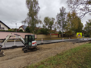 Lampy vysoké 4 metry? V Litvínovicích kvůli tomu museli jednat s leteckou bezpečností