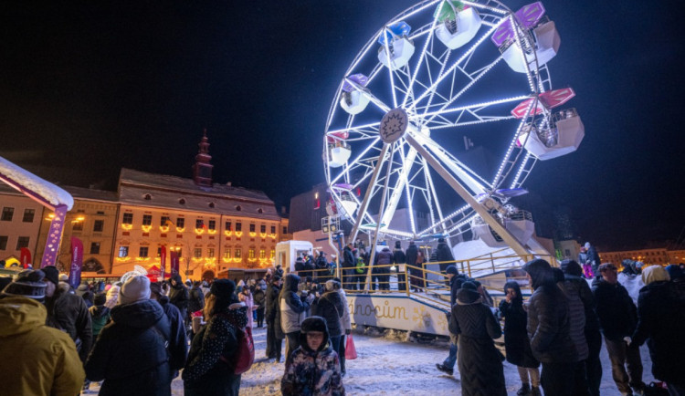 Jihlavské Vánoce: Letos jen jedno kluziště. V centru přibydou světýlka se znakem ježka