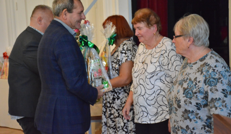 V Bohumíně oslavili jubilanty školství. Nejstarší bývalá vychovatelka má rovných sto let