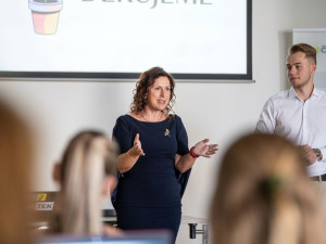 Bylinky i high-tech. Jihočeský startup Herbavita mění výživu hospodářských zvířat